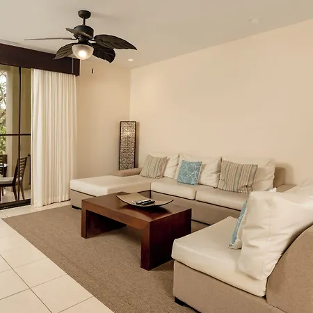 Coco Breeze Private Residence