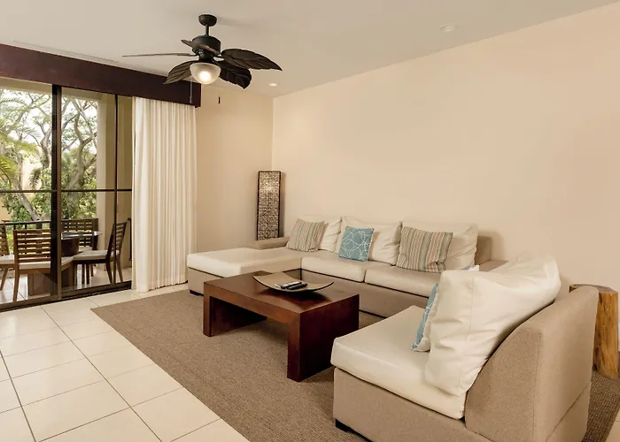 Breeze Private Hotel 4*