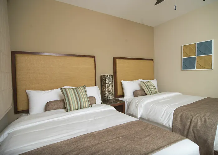 Breeze Private Hotel 4*