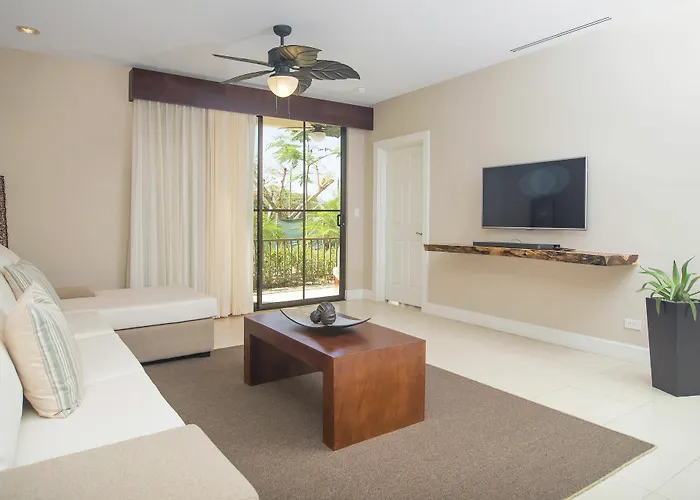 Hotel Breeze Private 4*